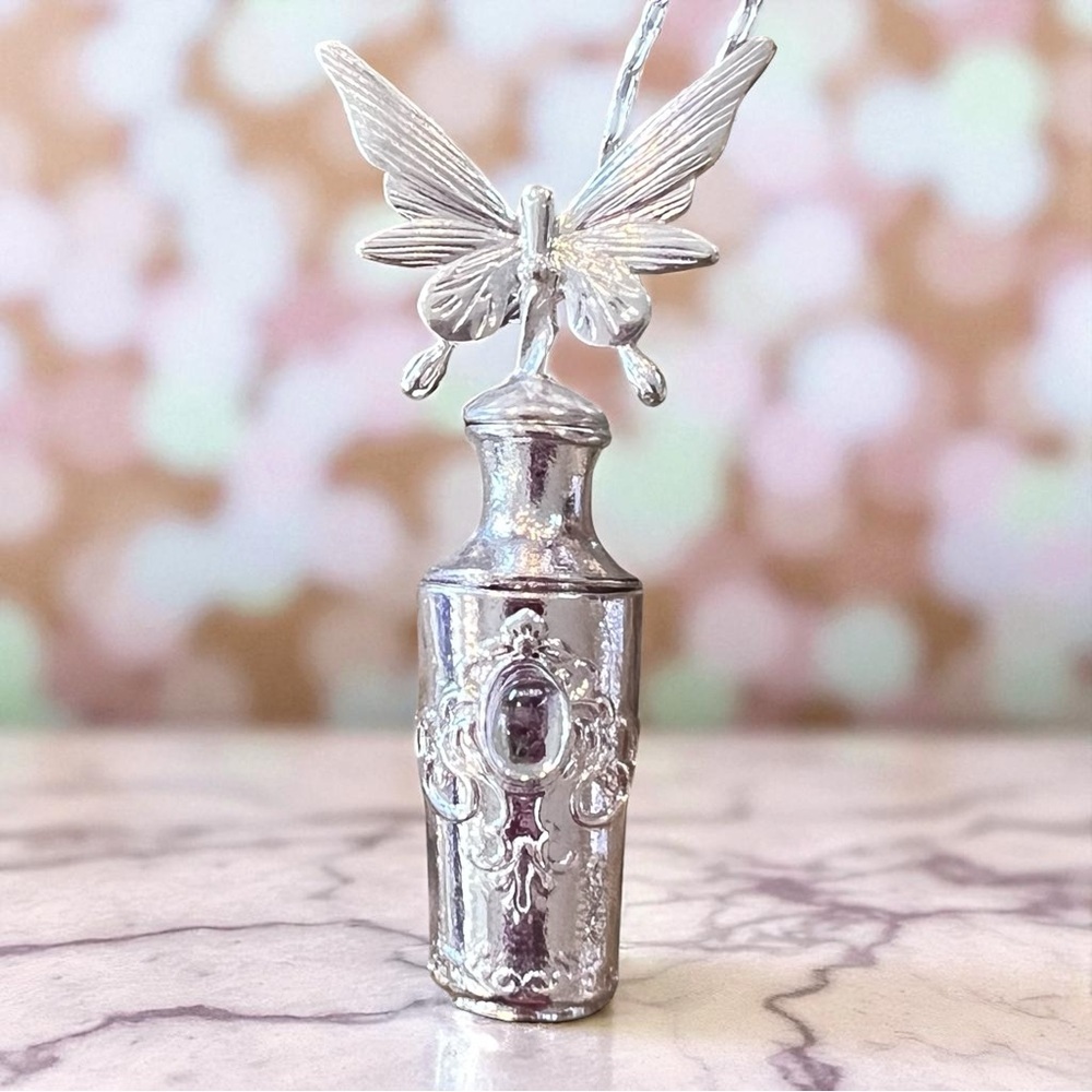 Vintage Style Winged Butterfly Pendant Screw Top Necklace